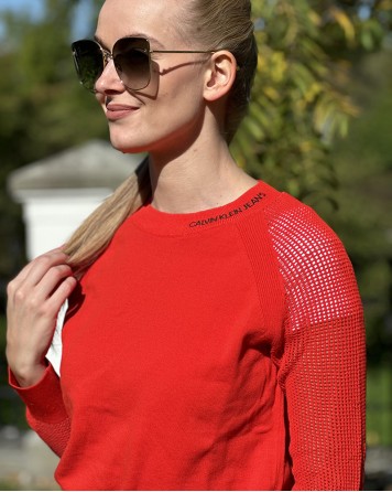 Svetr dámský Calvin Klein jeans červený s dírkovanými rukávy